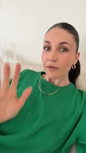 I've dug up the The Bachelors' Thomas Malucelli's 7min breakup video with  ex Brittany and it's the weirdest thing I've seen since Felix's kissing  technique! 💔💋 #TheBachelorsAU #TheBachelorAU