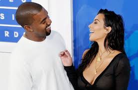 West ist einer der weltweit meistverkauften musikkünstler mit über 100 millionen verkauften tonträgern. Kanye West Und Kim Kardashian Kritik An Privatflug In Fast Leerer Boeing 747 Panorama Stuttgarter Zeitung