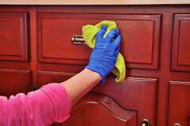 Luckily, while a bit tedious, cleaning kitchen cabinets isn't difficult, nor does it call for smelly or potentially toxic chemicals. 7 Ways To Keep Your Kitchen Cabinets Clean Looking New