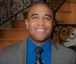 Amazon.com: Robert A. Heath Sr.: books, biography, latest update