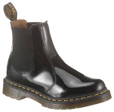 Schwarze boots kannst du zu skinny jeans oder auch zum kleid oder rock tragen und mit einem blazer oder einer helle bluse kombinieren. Dr Martens Online Shop Stiefeletten Schnurstiefeletten Knochelhohe Stiefel