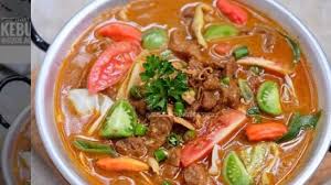 Masak sampai kuah semur menyusut dan agak kental dan biarkan kaldu dari daging itu keluar dan menyatu dengan bumbu. Segarnya Kuah Tongseng Daging Sapi Disantap Saat Musim Hujan Ini Resepnya