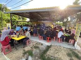 Pada waktu pagi suhu udara memanas hingga +25.+30°c, titik embun: Alor Setar Breakfast Station Love Your Mornings