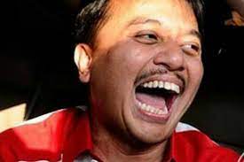 Saya capek melayani orang kayak gitu. Roy Suryo Covid 19 Ini Serius Tidak Pantas Dibuat Candaan Sumeks Co
