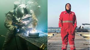 Home » ilmu sosial » 20 negara dengan gaji tertinggi di dunia. Kisah Nur Izzati Tukang Las Bawah Laut Pertama Di Malaysia Risiko Tinggi Namun Gajinya Fantastis Tribun Bali