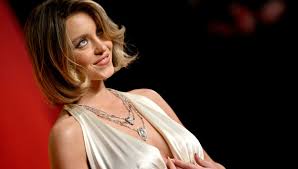 Wie „Sydney Sweeney“ gierigen Männern die Taschen leert