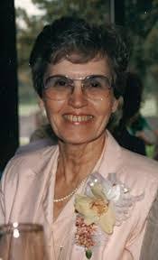 Maxine Asher's Instagram, Twitter & Facebook