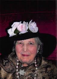 Mary Phinney's Instagram, Twitter & Facebook