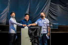 Akronim bumn (badan usaha milik negara) merupakan singkatan/akronim resmi dalam bahasa indonesia. Kementerian Badan Usaha Milik Negara