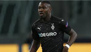 Thuram ha due figli nati da precedenti unioni, khephren, inserito nel 2018 nella lista dei 60 migliori talenti mondiali nati nel 2001 dalla nota rivista britannica the guardian e che attualmente milita come centrocampista nel nizza, e marcus, attaccante del borussia monchengladbach. Gladbach Droht Der Abgang Von Torjager Marcus Thuram