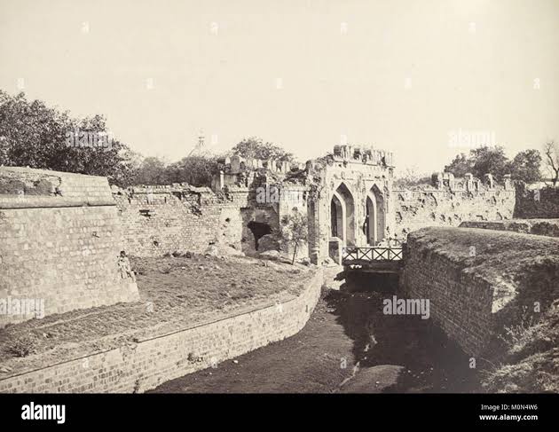 Mortar damage to Kashmiri Gate, Delhi, 1858 Stock Photo - Alamy