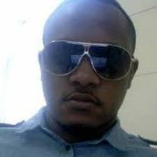 Stream Everett Hall music