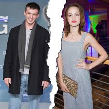 Offiziell von mir geführte fanseiten: Emilia Schule Und Jannis Niewohner Trennung Intouch