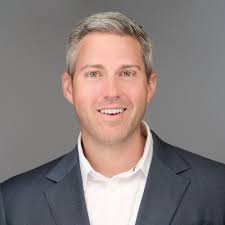 When I travel for work, my daughter likes me to leave a note in her  lunchbox, which I have done for the past couple of years, starting out with  "👁 ❤️ U"