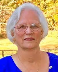 Nancy Hetzel's Instagram, Twitter & Facebook