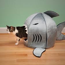 25 Awesome Furniture Design Ideas For Cat Lovers Crazy Cat People Crazy Cats Cat Bed