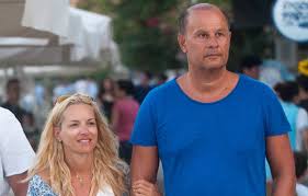 Δεν υπάρχει το βίντεο που δημοσίευσε! M Mpekatwroy Bolta Me Ton Syzygo Ths Sthn Kefalonia Fwto Fay S Book