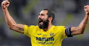 Salta el villarreal a reconocer el campo. Surd8 Oo Scwum