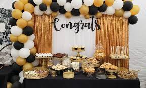 20 Unique Graduation Party Ideas For High School 2019 Graduationparties Furniture In 2020 Graduation Party Centerpieces Graduation Party Decor Gold Graduation Party