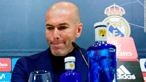 Zidane từng cùng đội tuyển pháp lên ngôi vô địch world cup lần đầu tiên năm 1998 và ngôi vô địch euro năm 2000. Zinedine Zidane Steps Down As Real Madrid Coach Cnn