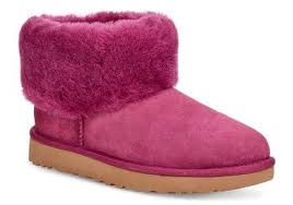 Bearpaw boots use real sheep fur and suede, just like uggs, so they are probably the closest replica to ugg boots you can get in terms of materials and quality for half the price of uggs. The Best 15 Uggs Lookalike For Cheap Travel Beauty Blog