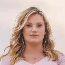 Madeleine Petersen's Instagram, Twitter & Facebook