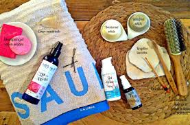 Ma Salle De Bain Minimaliste Zero Dechet Zero Petrochimie Diy Dentifrice Produits De Beaute Faits Maison Laboratoire Cosmetique