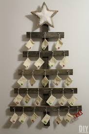 So wird der adventskalender gemacht so gibt es dort einfache adventskalender aus pappkarton, die mit 24 kleinen schokoladen gefüllt sind, etwas größere und aufwändigere adventskalender, befüllt mit. 1001 Ideen Fur Adventskalender Selber Basteln