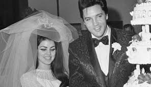 Chic people, glamorous places, stylish things. Die Schonsten Vintage Hochzeitskleider Der Hollywood Stars News At