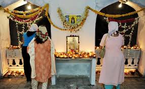 While i don't always agree with tamils i have no mercy for sinhala. Cannot Be Banned From Places Of Worship Parsi Woman Tells Supreme Court