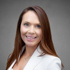 Karen Canniff's Instagram, Twitter & Facebook