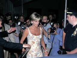 Fifteen Years After Diana, with Prince Harry Nude Photos Unprecedentedly  Printed in Britain, How Londons Paparazzi Corps Has Become Even More  Invasive | Vanity Fair