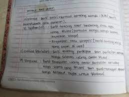 Struktur teks ulasan terdiri atas beberapa hal yaitu orientasi adaalah bagian pertama yang menjelaskan tentang gambaran sebuah karya film, drama maupun buku yang diulas. Pengertian Tentang Struktur Teks Ulasan Brainly Co Id