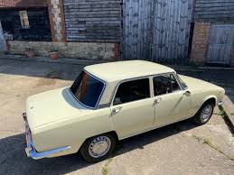 Image result for Beige Carva 1971 Alfa-Romeo