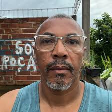 Modelo mostra o cu, ao vivo, na RedeTV! e choca os telespectadores Assista: