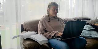 Agter slot en grendel: Hoe hanteer mense dit sover?