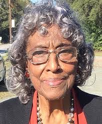 Mollie Mcclain's Instagram, Twitter & Facebook