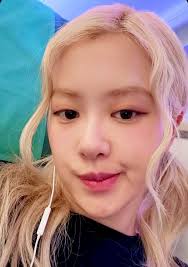 Emenson Araujo ♥️ Emerson Araujo #Rosé #BlackPink #roséblackpink #BLACKPINK  #Rosé #rosépiscine