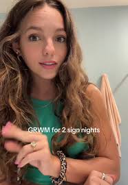 you should’ve seen the costume change… #signnight #universityofflorida  #grwm #ootd