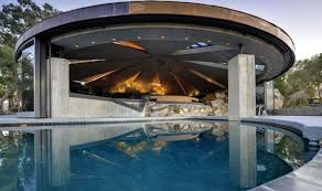 La casa nascosta di tony stark non è tanto distante dalle stark industries. La Casa Che Esiste Nel Mondo Reale Piu Simile All Abitazione Di Iron Man Fotogallery Idealista News