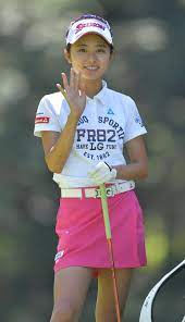 ゴルフ女子に人気の帽子ランキング ゴルフキャップの選び方で 一番重要なのは丸洗いできるかという事 です。 ゴルフは平均して5kmほどは歩いたり、場合によっては走ったりすることもあるスポーツなので、もちろん大量に汗をかきます。 2021å¹´æœ€æ–° å¥³å­ãƒ—ãƒ­ã‚´ãƒ«ãƒ•ã‚¡ãƒ¼ã®ä¸­ã§ç¾Žäººã‹ã‚ã„ã„ã®ã¯èª° äººæ°—ãƒ©ãƒ³ã‚­ãƒ³ã‚°ç™ºè¡¨ æ—¥æœ¬ã®ç¾Žäººã‚´ãƒ«ãƒ•ã‚¡ãƒ¼ç·¨ Kiki Golfer ã‚­ã‚­ ã‚´ãƒ«ãƒ•ã‚¡ãƒ¼ å¥³å­ ãƒ—ãƒ­ã‚´ãƒ«ãƒ•ã‚¡ãƒ¼ã®ä¸­ã§ç¾Žäººã‹ã‚ã„ã„ã®ã¯èª° äººæ°—ãƒ©ãƒ³ã‚­ãƒ³ã‚°ç™ºè¡¨ 2021å¹´æ—¥æœ¬ã®ç¾Žäººã‚´ãƒ«ãƒ•ã‚¡ãƒ¼ç·¨ Kiki Golfer ã‚­ã‚­