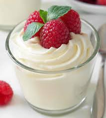 Réalisé avec du mascarpone, il vous surprendra par sa texture onctueuse à souhait. Mousse De Mascarpone A La Vanille Au Thermomix Recette Thermomix