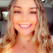 Antonia Heller's Instagram, Twitter & Facebook