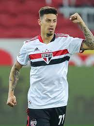 Emiliano ariel rigoni (colonia caroya, provincia de córdoba, argentina, 4 de febrero de 1993) es un futbolista argentino que juega como centrocampista y actualmente milita en el são paulo futebol clube de la serie a de brasil. Rigoni Explica Substituicao Em Vitoria Do Sao Paulo Nada Grave 07 07 2021 Uol Esporte