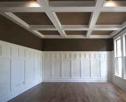 Plate, chair, and picture rail. Wainscoting Craftsman Style Contrast Windsorone