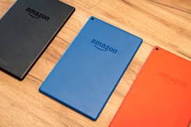 The fire hd 10 measures 10.3 by 6.3 by 0.4 inches (hwd) and comes in at a hefty 17.8 ounces. New Amazon Fire Hd 10 Adds Full Hd Display Hands Free Alexa Ars Technica