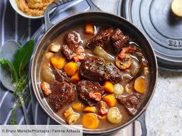 Boeuf Bourguignon Les Secrets De La Reussite Recettes De Cuisine Recette Boeuf Bourguignon Bourguignon Facile