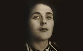 Leonora Carrington : Leonora : Biografía ::