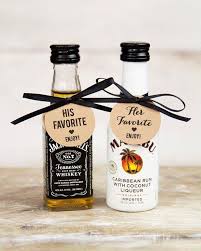 11 Diy Wedding Favor Cocktail Kits Wedding Gifts For Guests Creative Wedding Favors Diy Wedding Favors