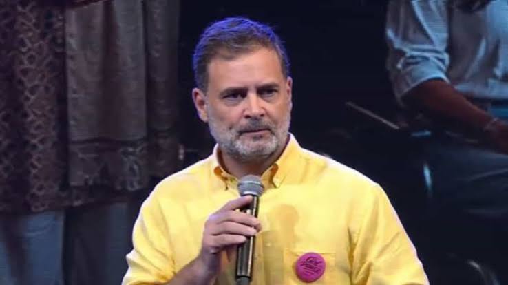 राहुल गांधी के कहने पर महाराष्ट्र सरकार ने आदिवासी हॉस्टल में दाखिले के लिए उम्र की सीमा खत्म की | Mainbhibharat